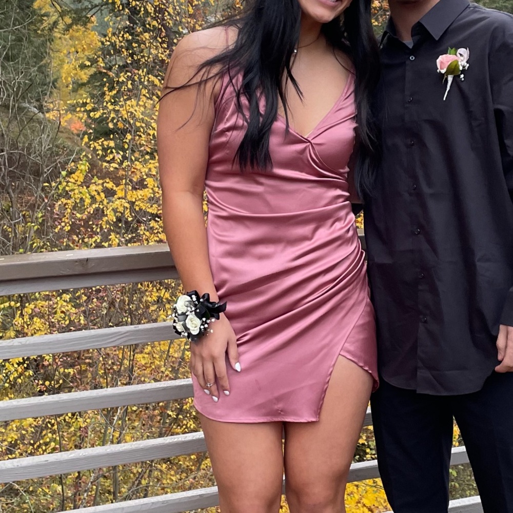 Blush hoco dress! Bought from a boutique:) size large